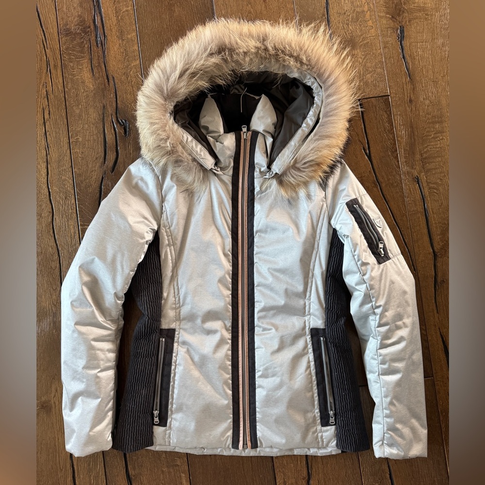 FERA ski jacket silver size 8 real fur trim hood!